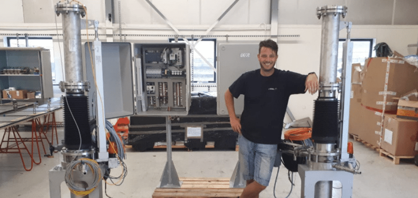 Joop Hartogs deed zijn afstuderen op Product Installed Based Report Application Joop Hartogs deed zijn afstuderen op Product Installed Based Report Application